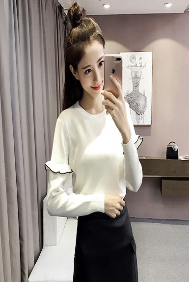 Áo len tay dài nhúng bèo ở tay cá tính