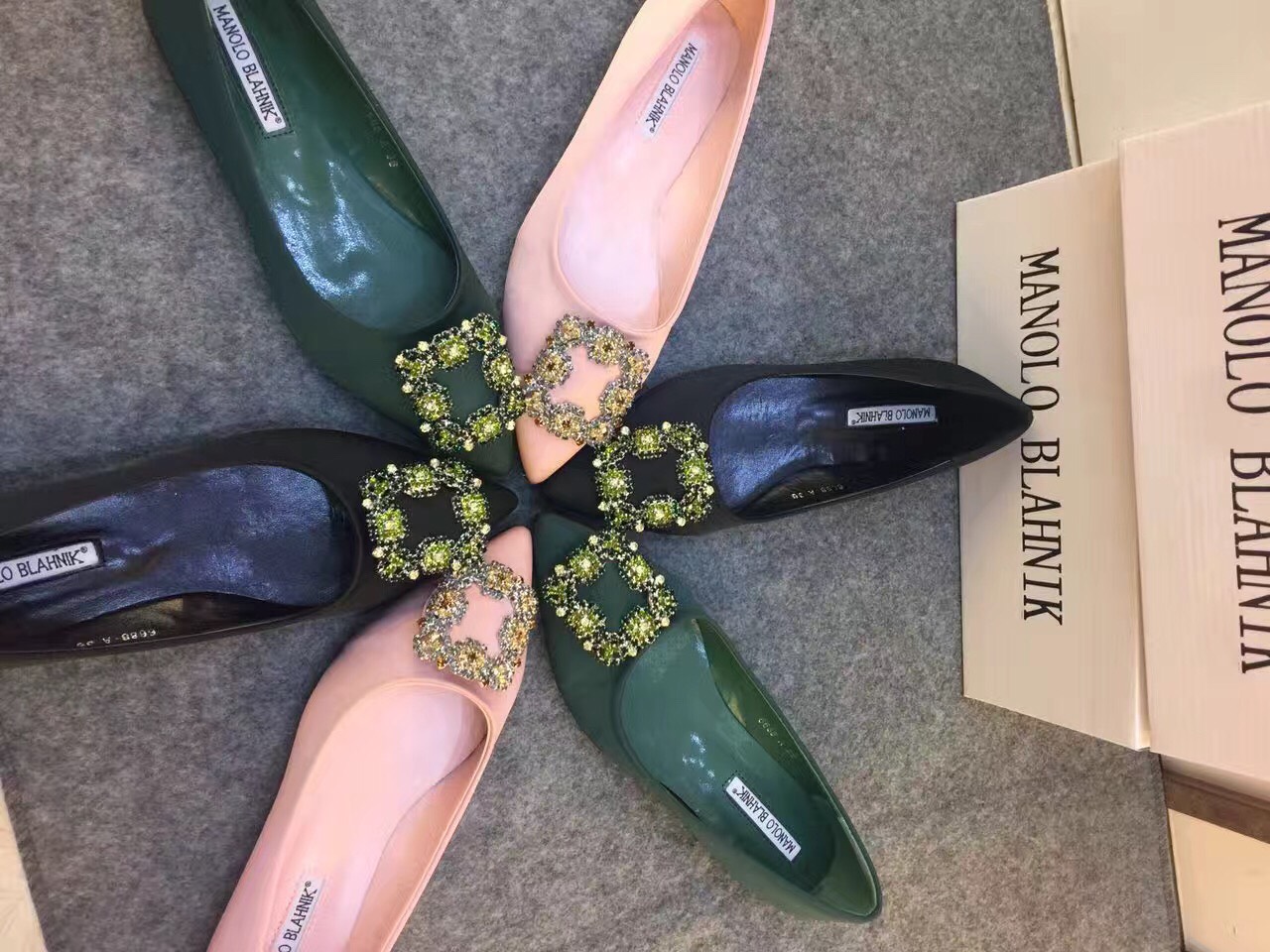 Giày búp bê manolo blahnik