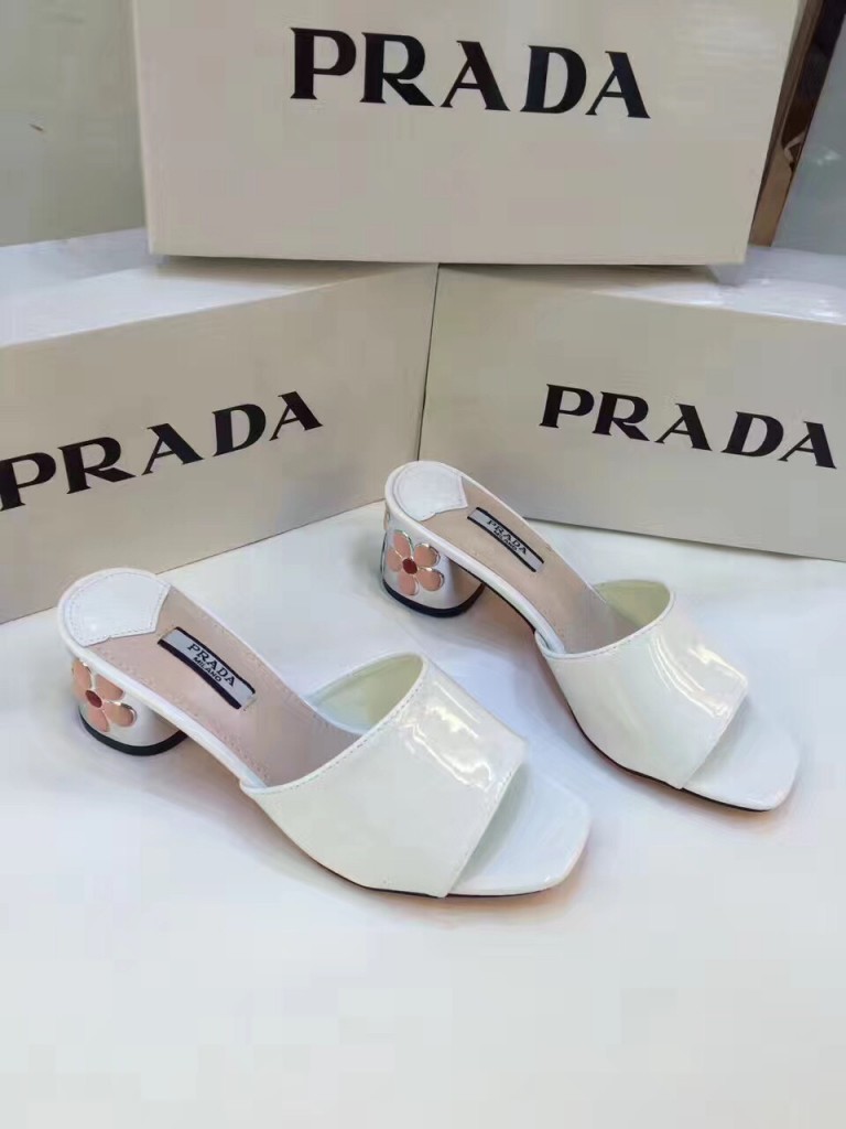 Dép đế vuông prada đủ màu 