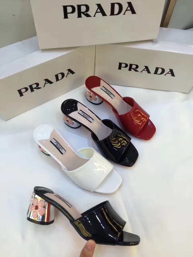 Dép đế vuông prada đủ màu 