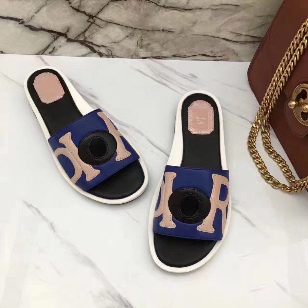 Dép thấp louis vuiton hình