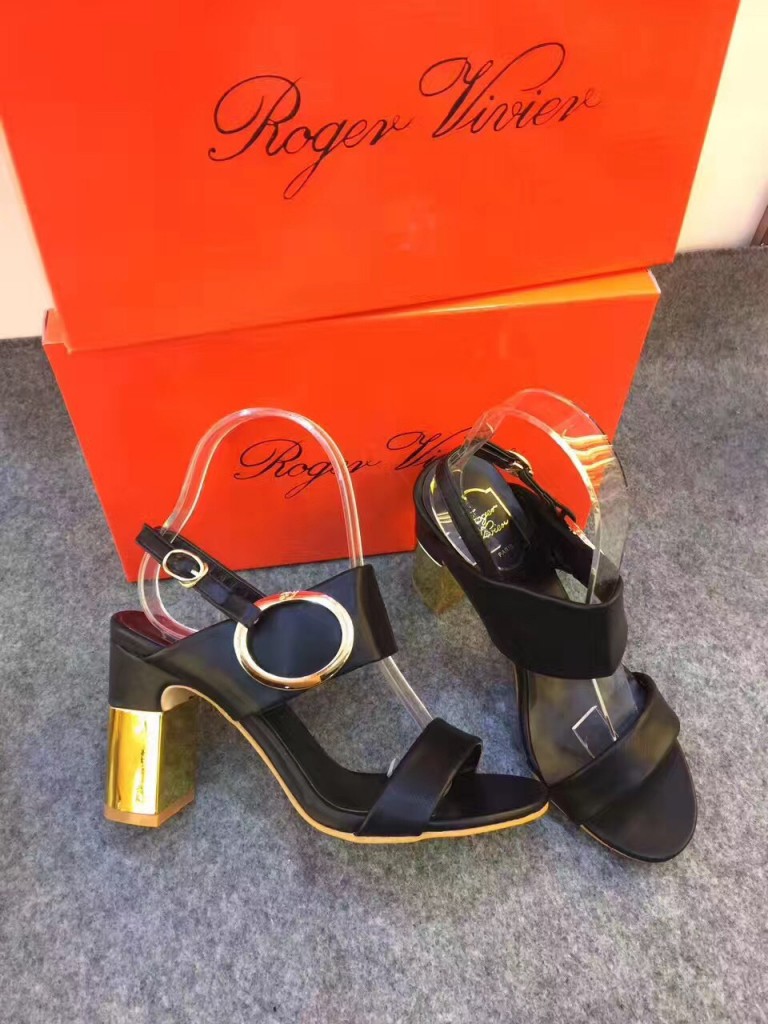 Giày cao gót roger