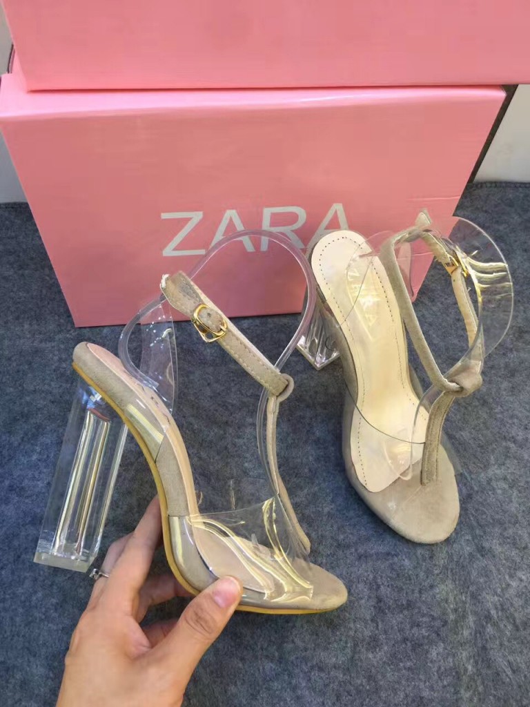 Guốc cao gót Zara