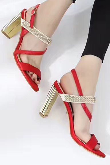 Guốc cao gót dây chéo