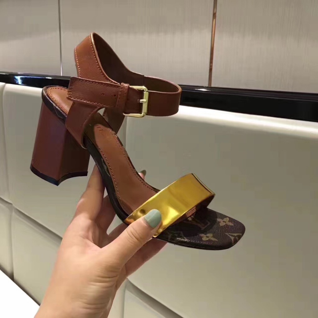 Guốc cao gót Ysl hình chéo dây phối phụ kiên