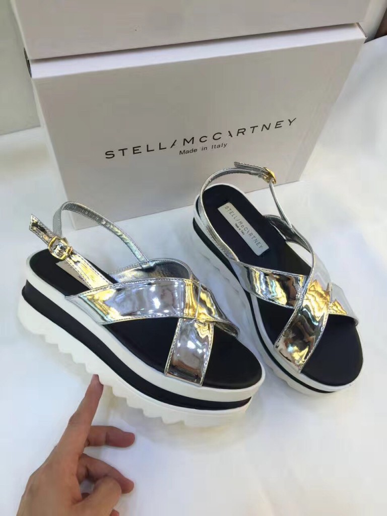 Guốc đế xuồng chéo dây