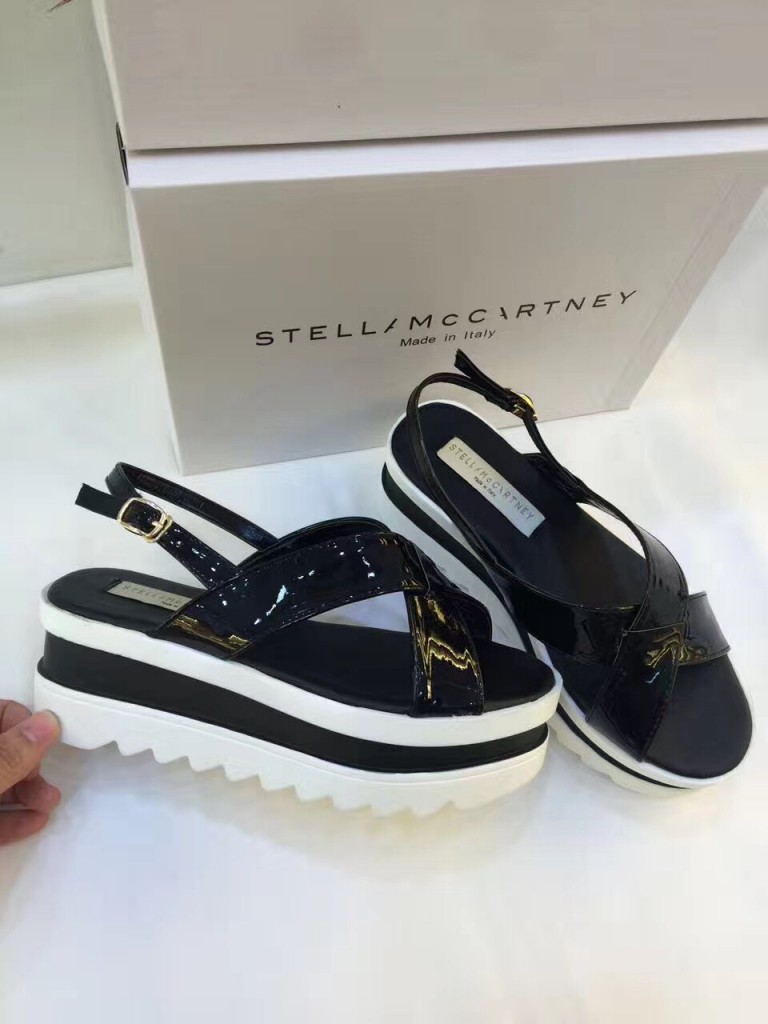 Guốc đế xuồng chéo dây