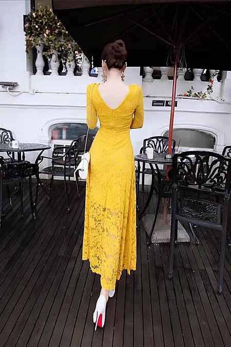 Đầm dự tiệc ren xòe sang trọng