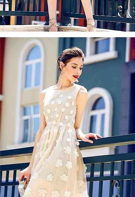 Đầm maxi đẹp tay ngắn họa tiết