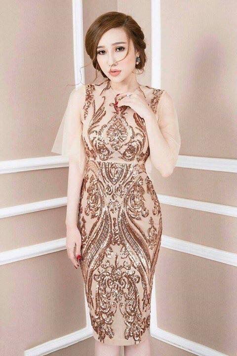 Đầm ôm body ren hoàng gia