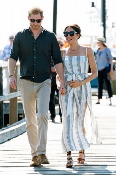 Bầu bí mà ăn mặc sành như gái đôi mươi, chắc chỉ có Công nương Meghan Bầu bí mà ăn mặc sành như gái đôi mươi, chắc chỉ có Công nương Meghan