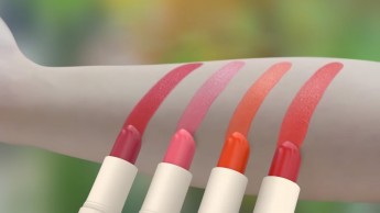 Những điểm cộng khiến con gái 'mê mệt' LipIce Sheer Color Fruit Juice Những điểm cộng khiến con gái 'mê mệt' LipIce Sheer Color Fruit Juice