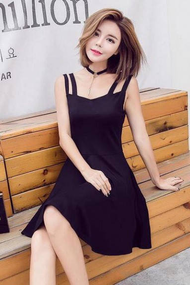 Đầm xòe 2 dây 2 bên