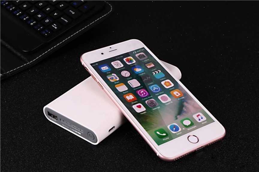SẠC DỰ PHÒNG KHÔNG DÂY 10000MAH CHUẨN QI HÀNG LOẠI 1 SẠC DỰ PHÒNG KHÔNG DÂY 10000MAH CHUẨN QI HÀNG LOẠI 1