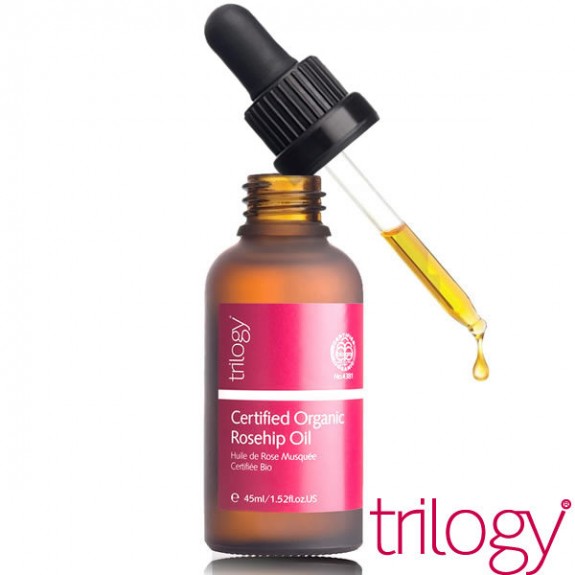 Dầu Nụ Tầm Xuân Certified Organic Tri.lo.gy Rosehip Oil 45ml Dầu Nụ Tầm Xuân Certified Organic Tri.lo.gy Rosehip Oil 45ml