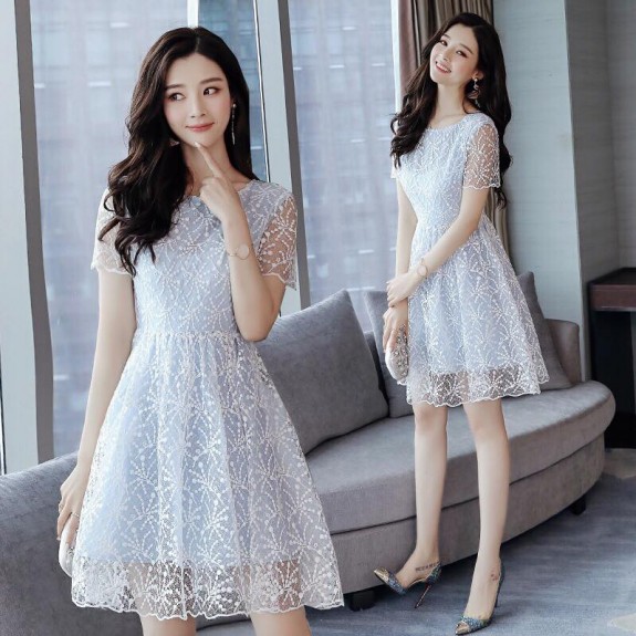 đầm xòe ren trắng phối xanh đầm xòe ren trắng phối xanh
