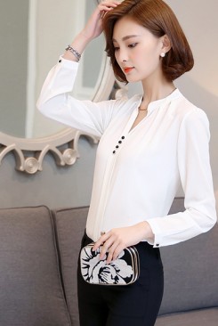 Áo sơ mi 10 màu cho khách lựa