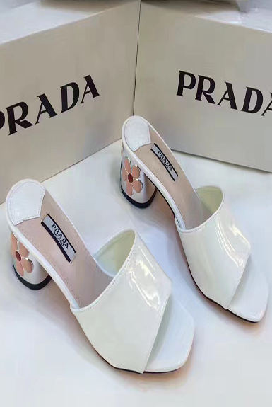 Dép đế vuông prada đủ màu  Dép đế vuông prada đủ màu