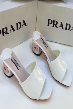 Dép đế vuông prada đủ màu  Dép đế vuông prada đủ màu