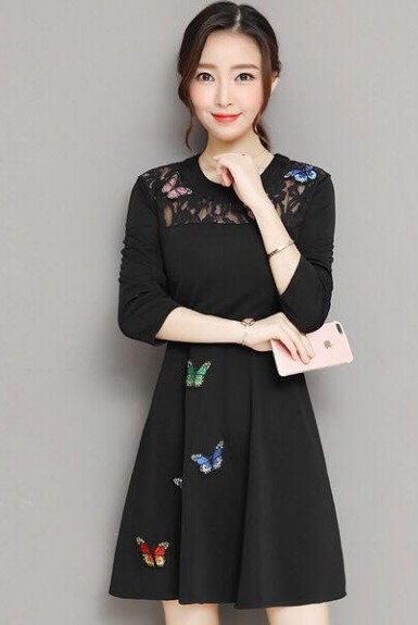 đầm đen hoa bướm