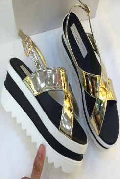 Guốc đế xuồng chéo dây