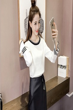 Áo ren tay dài có viền ở cổ tay
