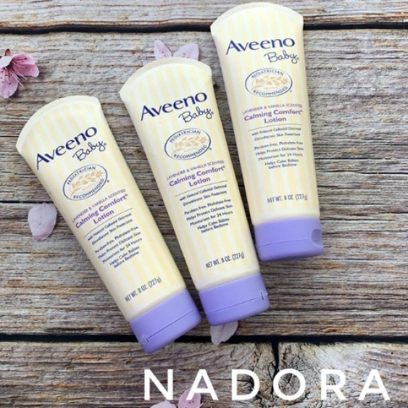 Kem Dưỡng Cho Bé Aveeno Baby Calming Comfort Lotion Lavender & Vanilla (227g) Kem Dưỡng Cho Bé Aveeno Baby Calming Comfort Lotion Lavender & Vanilla (227g)