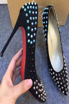 Guốc cao gót đính đinh chirtian louboutin