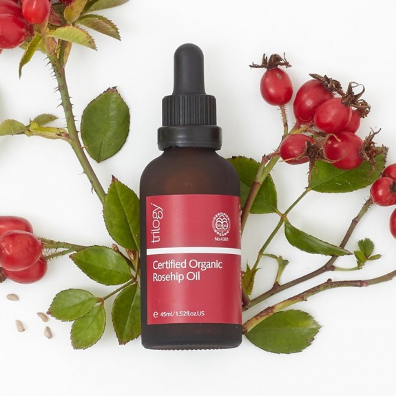 Dầu Nụ Tầm Xuân Certified Organic Tri.lo.gy Rosehip Oil 45ml Dầu Nụ Tầm Xuân Certified Organic Tri.lo.gy Rosehip Oil 45ml